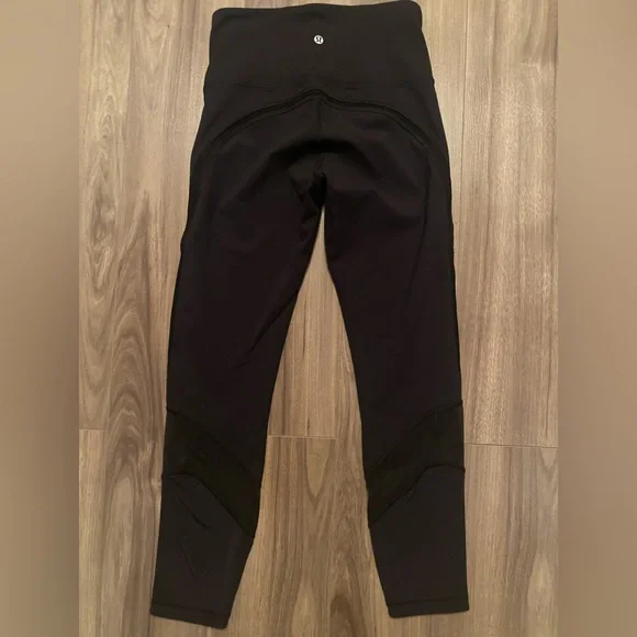 Size 6 Lululemon Leggings - Picture 2 of 7